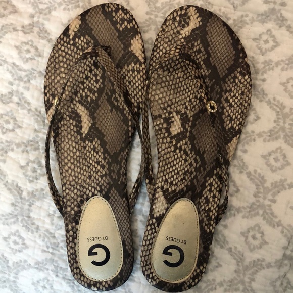 GUESS Sandals - Picture 1 of 3